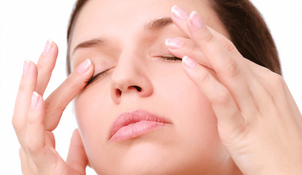 olho e pálpebra tremendo