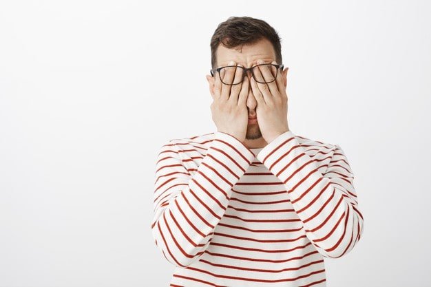 Alergia nos olhos: causas, tratamento e como prevenir