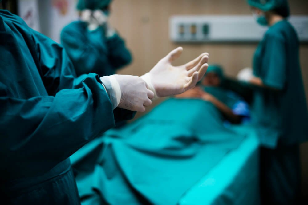 Quais são os riscos da cirurgia de pterígio?
